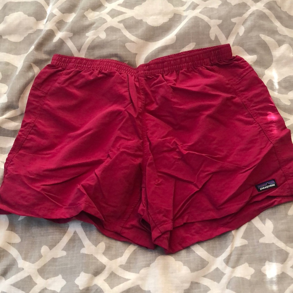 Patagonia baggies 5”
